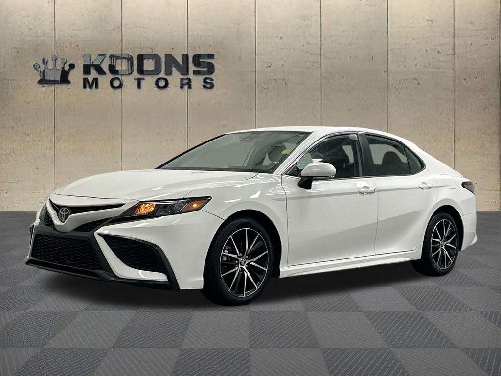 2023 Toyota Camry SE FWD