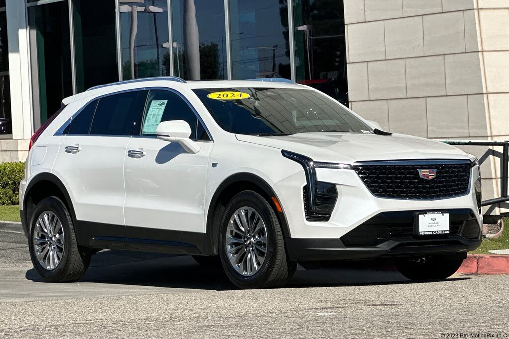 2024 Cadillac XT4 Premium Luxury FWD