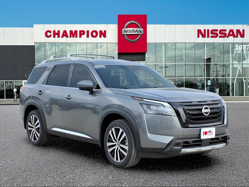2025 Nissan Pathfinder Platinum FWD