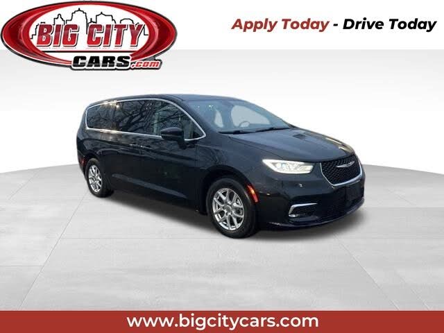 2023 Chrysler Pacifica Touring L FWD