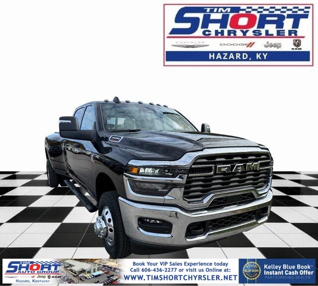 2026 RAM 3500 Tradesman Crew Cab LB DRW 4WD