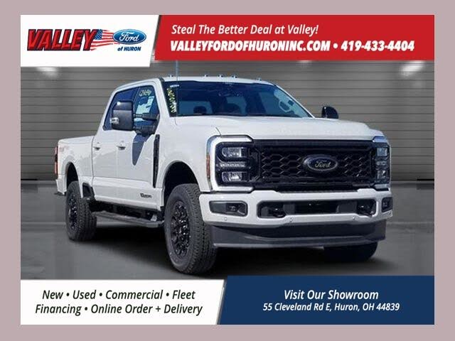2025 Ford F-350 Super Duty Lariat Crew Cab 4WD