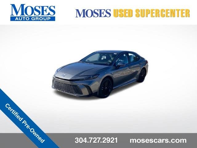 2025 Toyota Camry SE FWD