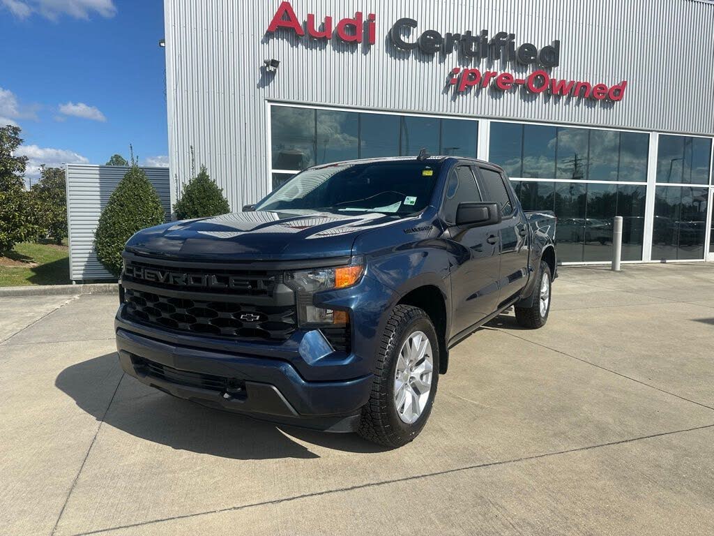 2022 Chevrolet Silverado 1500 Custom Crew Cab RWD