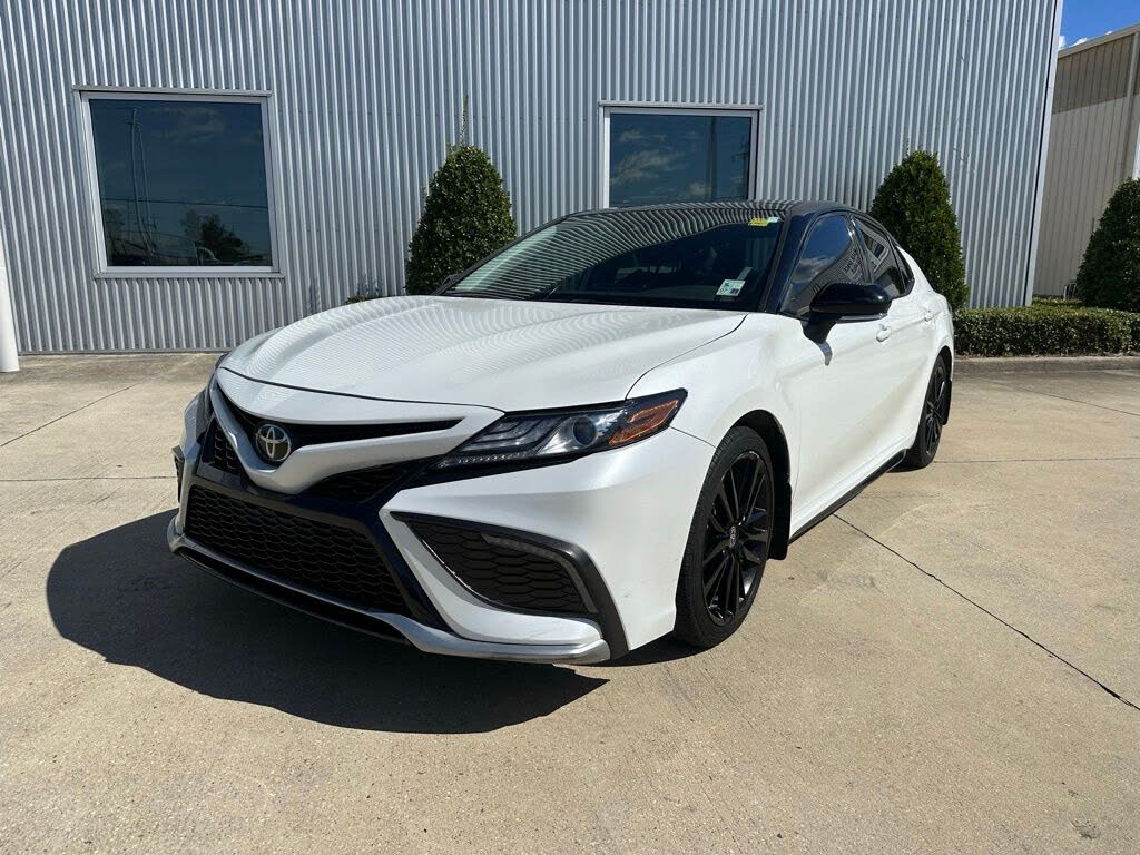 2022 Toyota Camry XSE FWD