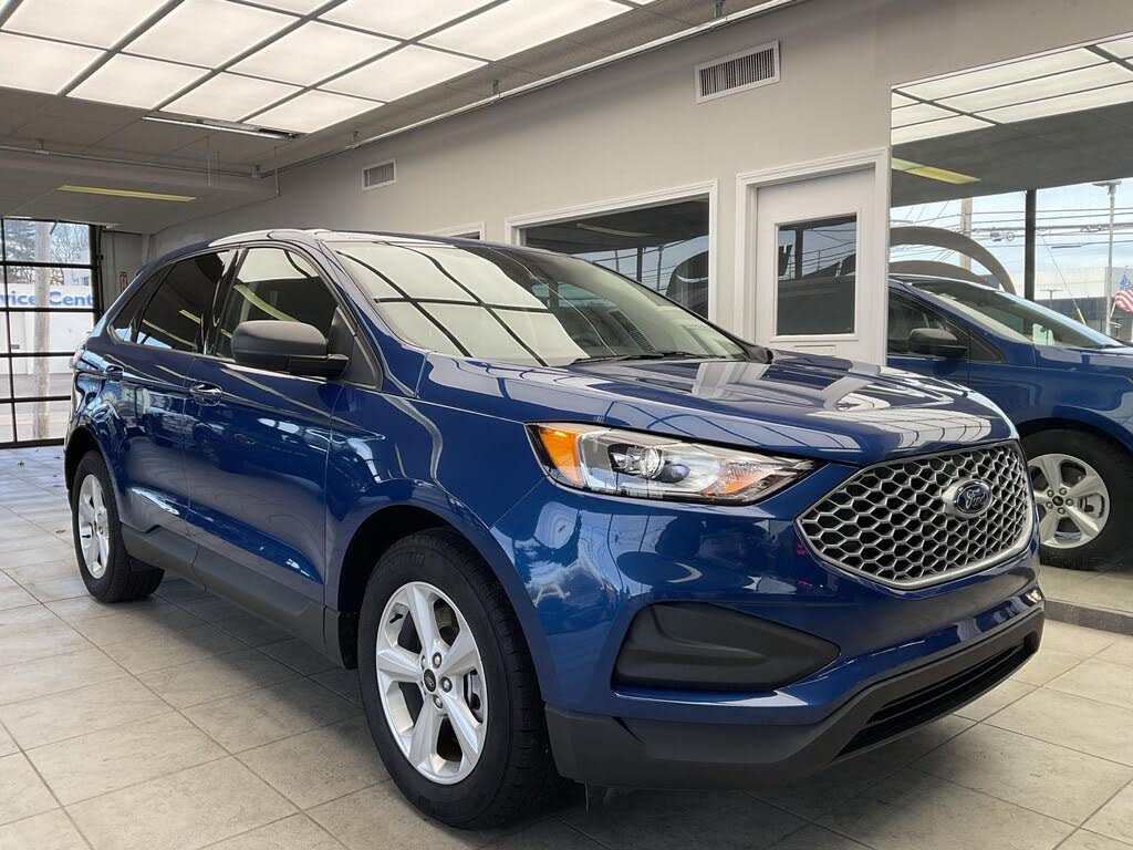 2023 Ford Edge SE AWD
