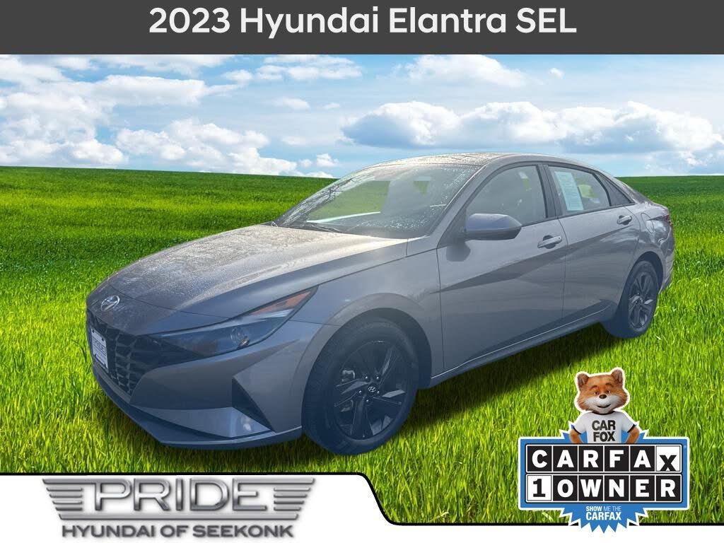 2023 Hyundai Elantra SEL FWD