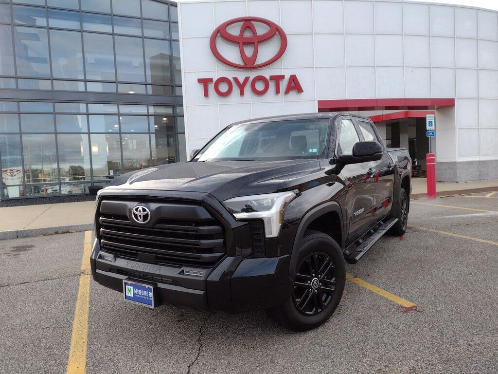2023 Toyota Tundra SR5 CrewMax Cab 4WD