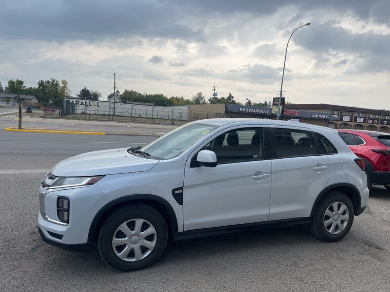 2024 Mitsubishi RVR ES AWC