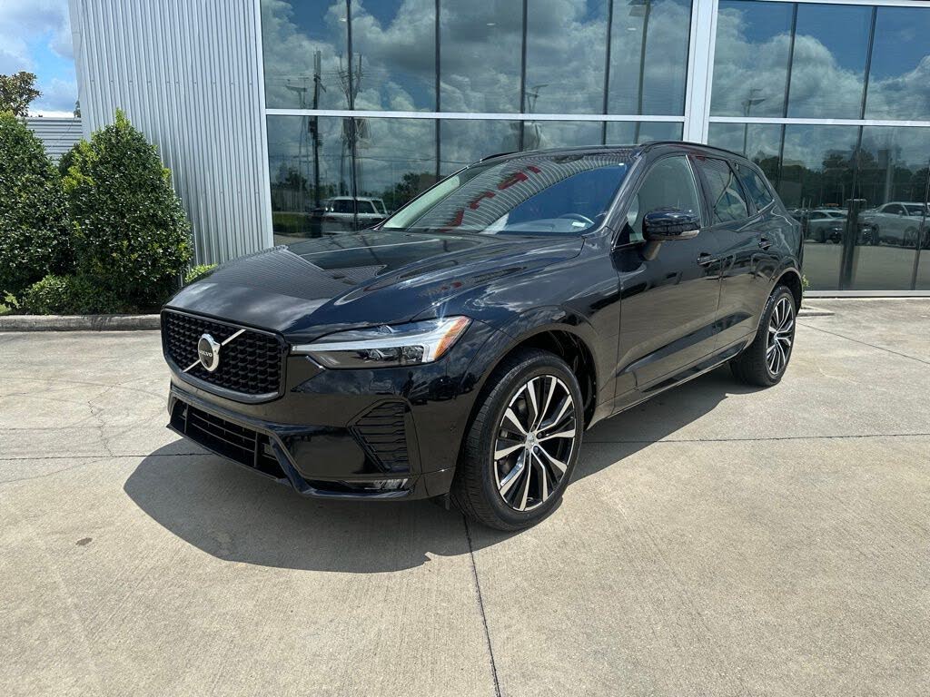 2024 Volvo XC60 B5 Plus Dark Theme AWD