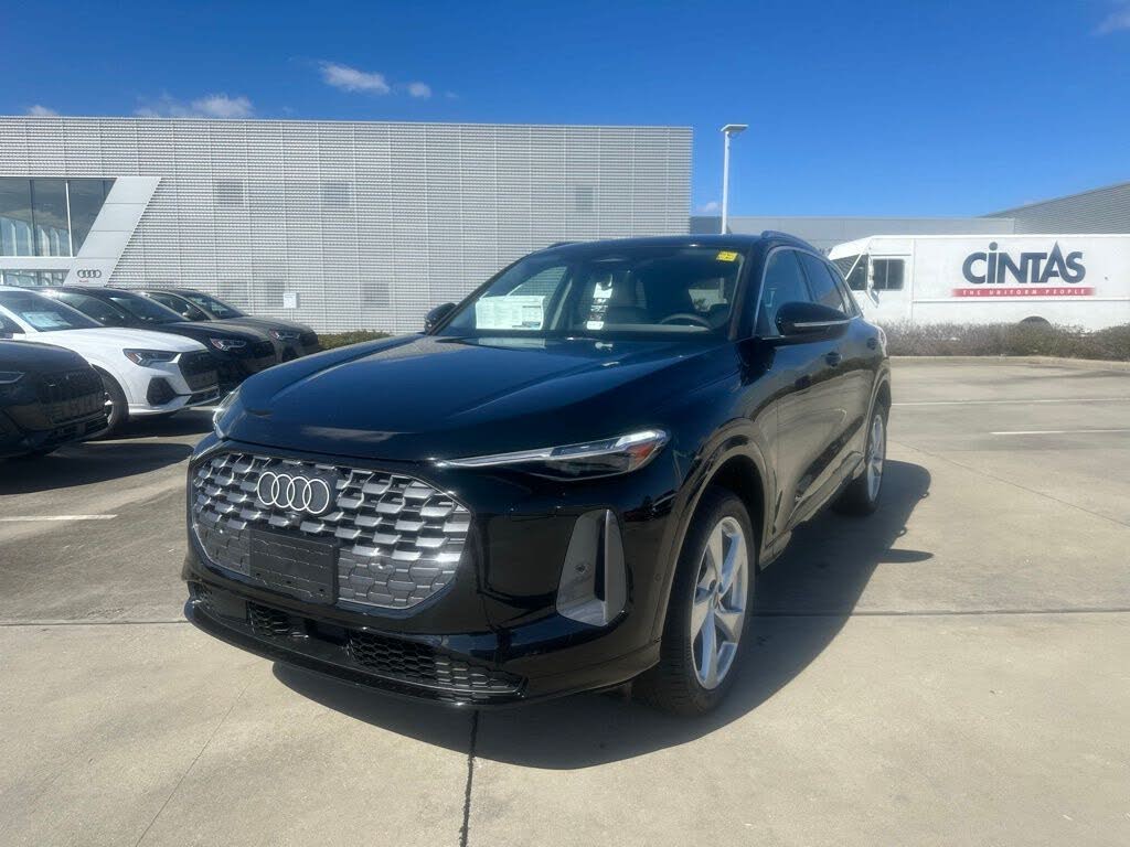 2025 Audi Q5 quattro Premium Plus 40 TFSI