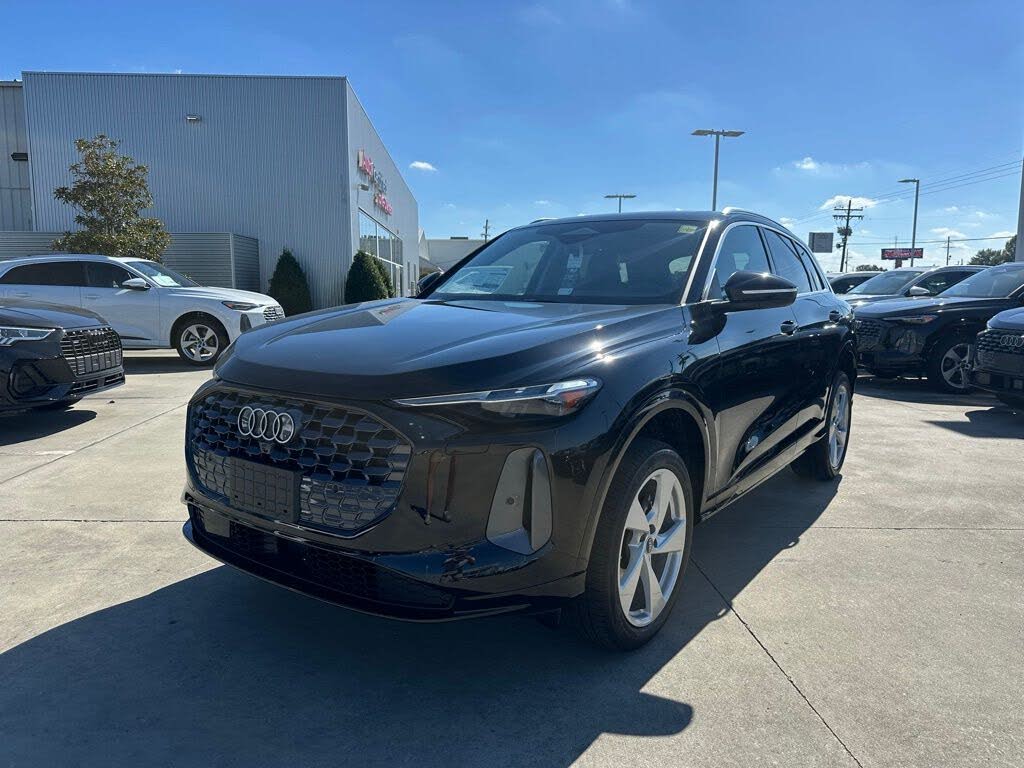 2025 Audi Q5 quattro Premium Plus 40 TFSI
