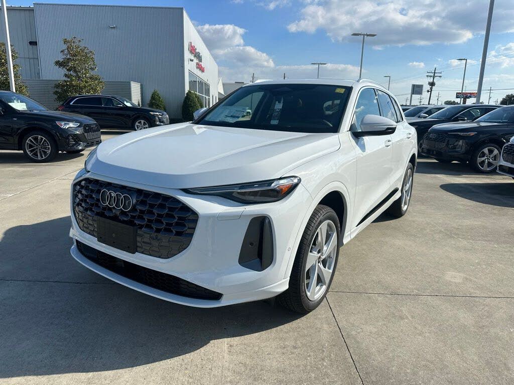 2025 Audi Q5 quattro Premium Plus 40 TFSI