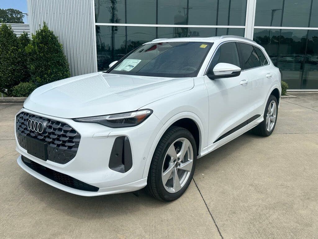 2025 Audi Q5 quattro Premium Plus 40 TFSI