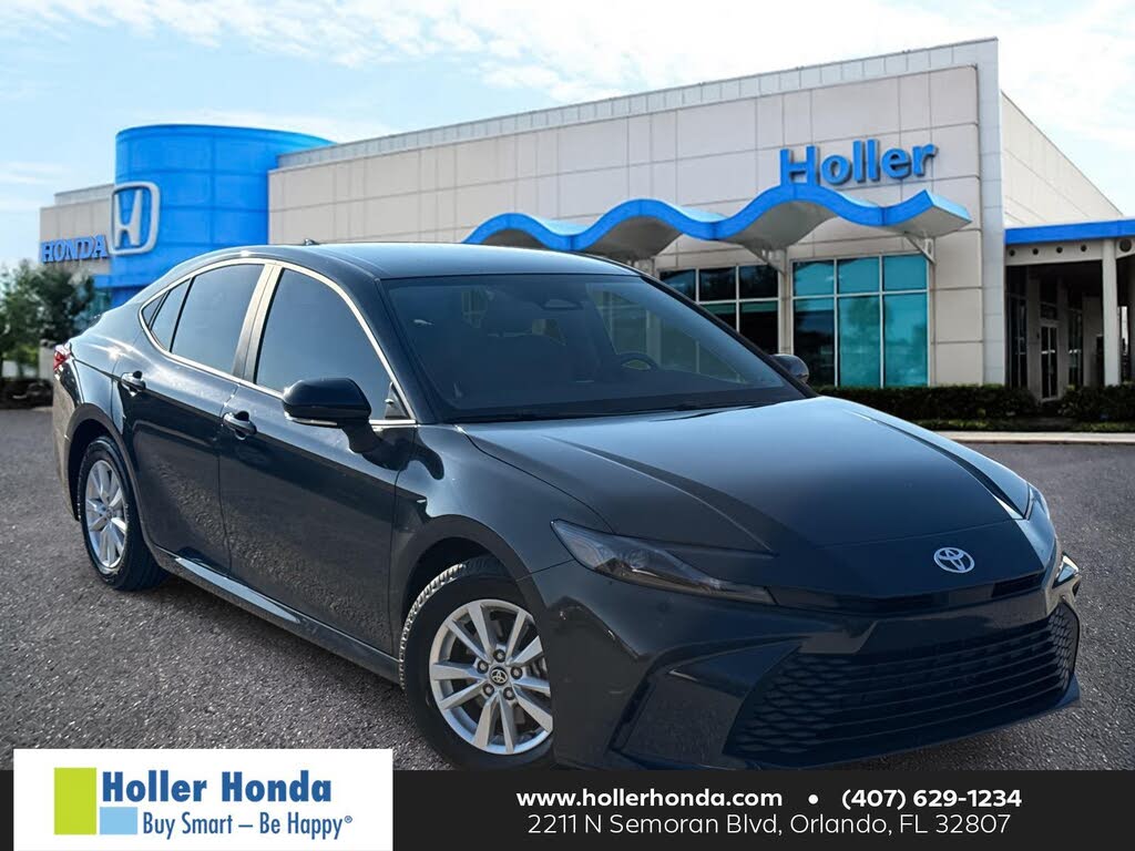 2025 Toyota Camry LE FWD