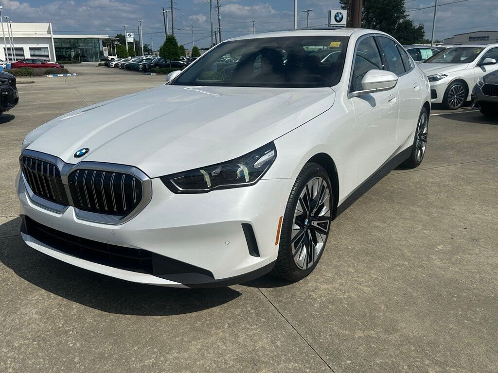 2026 BMW 5 Series 530i RWD