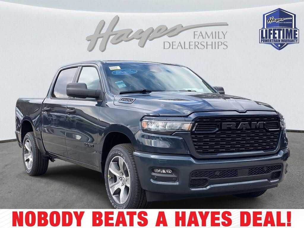 2026 RAM 1500 Express Crew Cab RWD