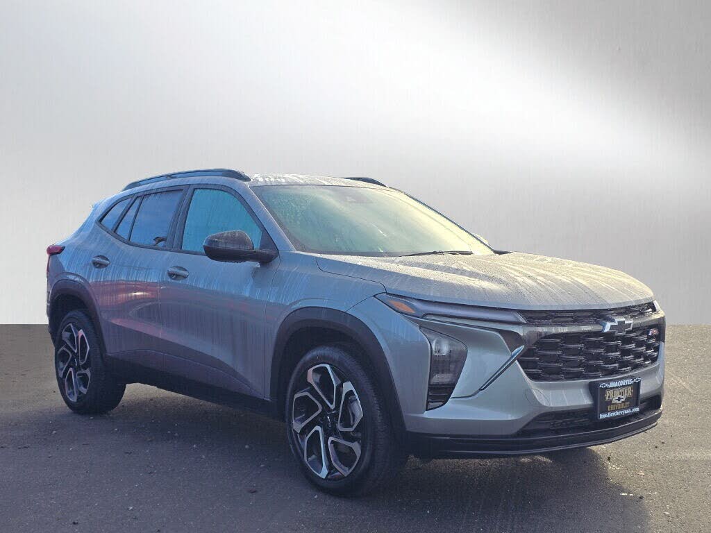 2025 Chevrolet Trax RS with 2RS FWD