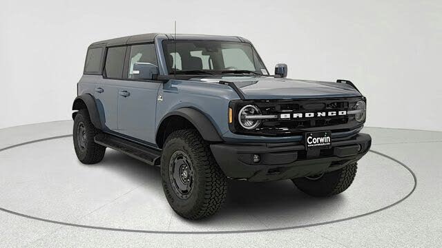 2025 Ford Bronco Outer Banks 4-Door 4WD
