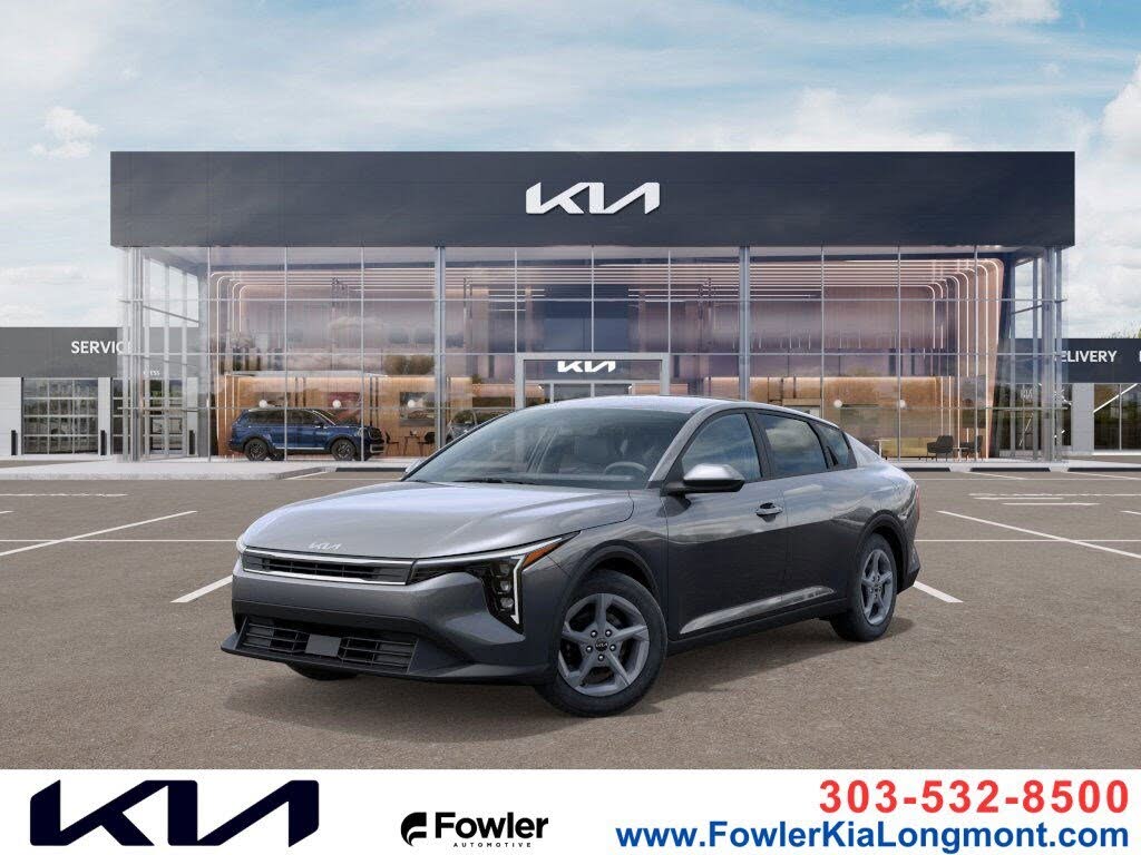 2025 Kia K4 LXS FWD