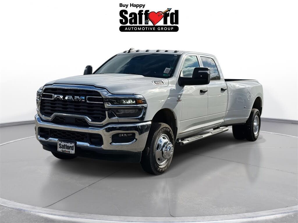 2026 RAM 3500 Tradesman Crew Cab LB DRW 4WD