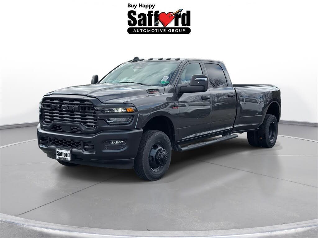 2026 RAM 3500 Tradesman Crew Cab LB DRW 4WD