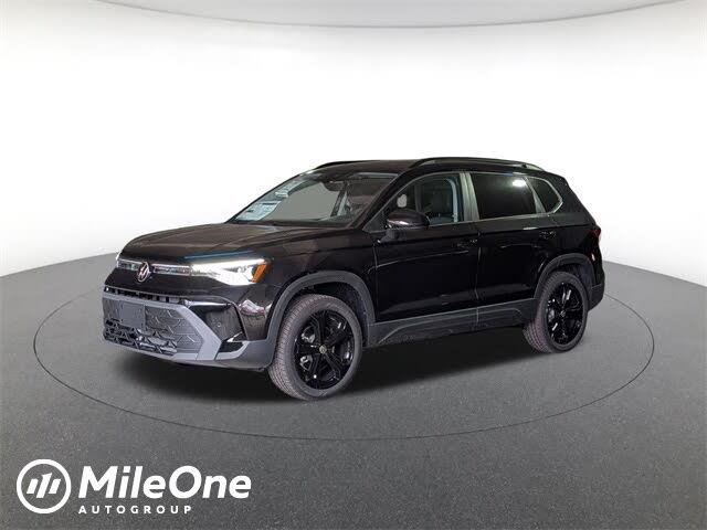 2026 Volkswagen Taos SE Black 4Motion