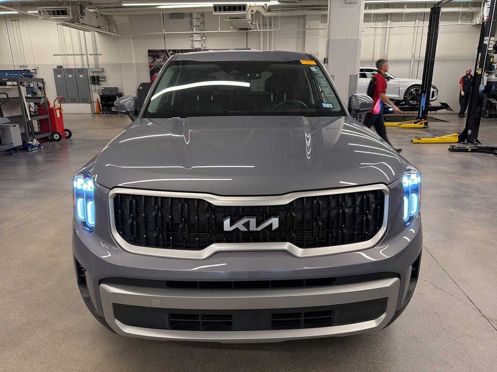 2023 Kia Telluride LX FWD
