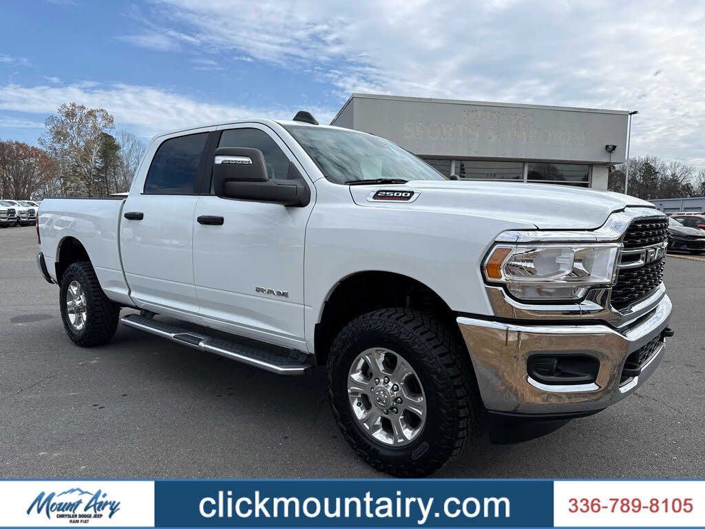 2024 RAM 2500 Big Horn Crew Cab 4WD