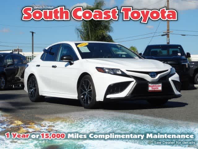 2024 Toyota Camry Hybrid SE FWD