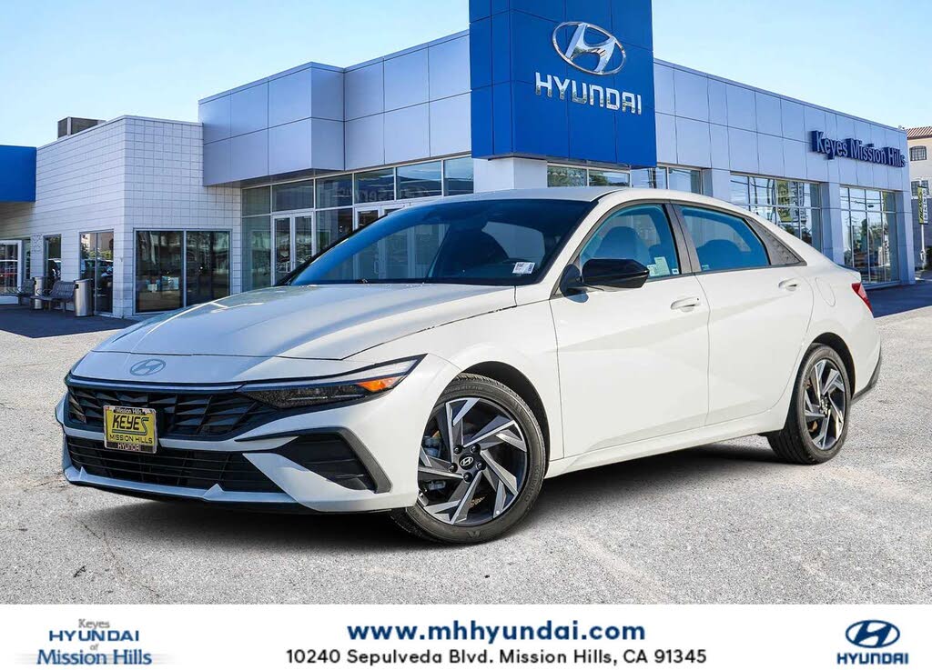 2025 Hyundai Elantra SEL Sport FWD