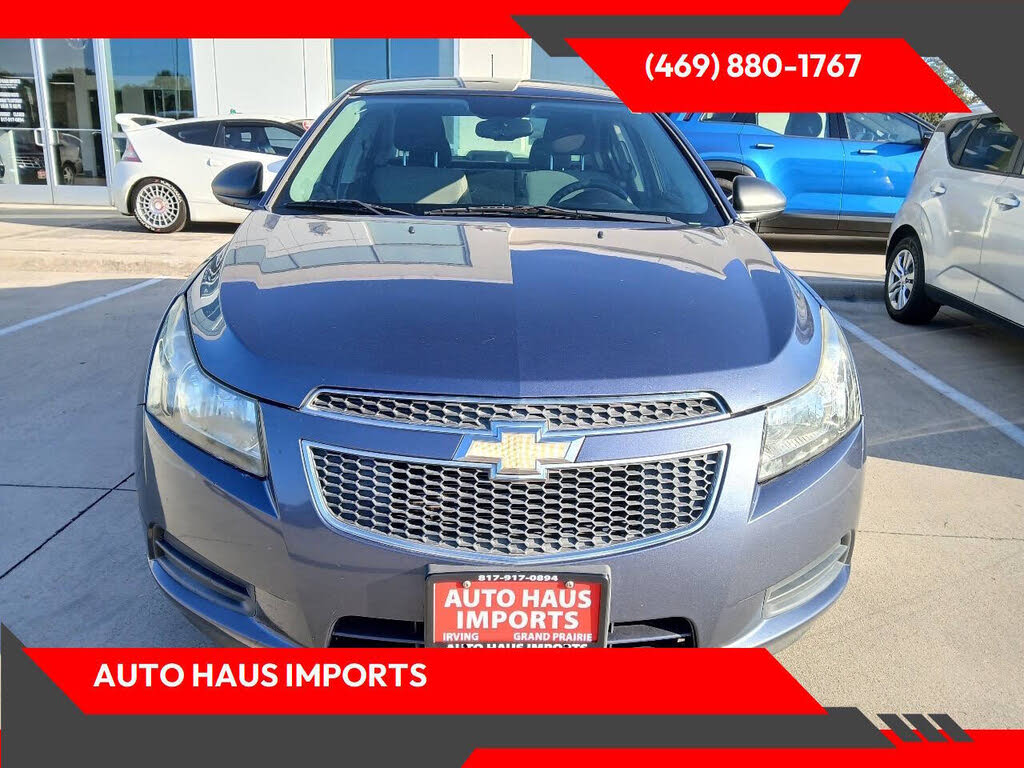 2014 Chevrolet Cruze LS Sedan FWD