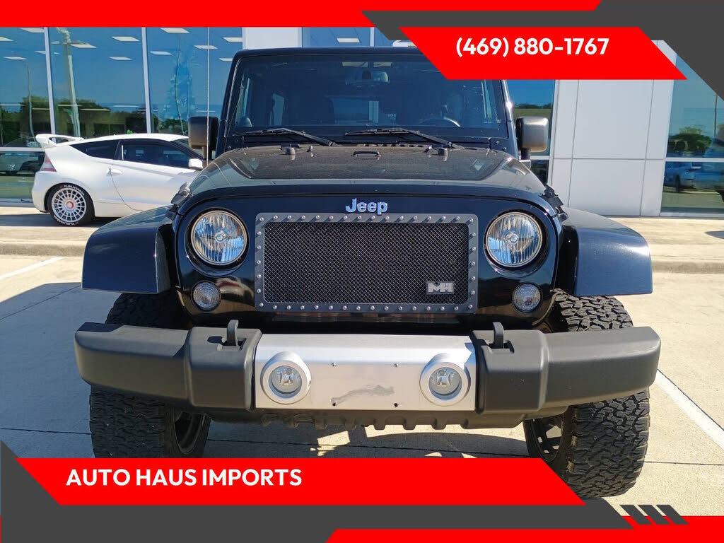 2014 Jeep Wrangler Unlimited Sahara 4WD