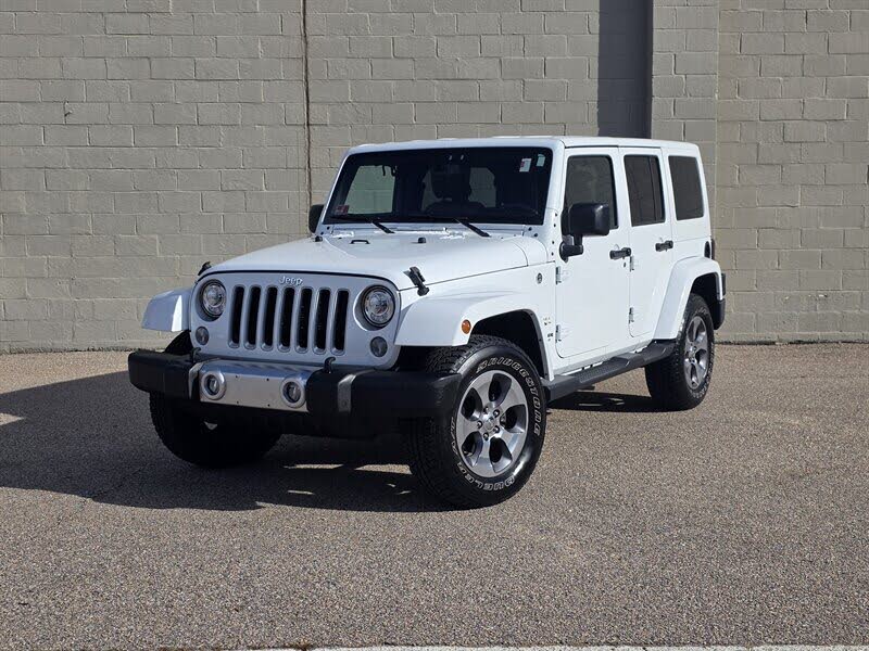 2017 Jeep Wrangler Unlimited Sahara 4WD