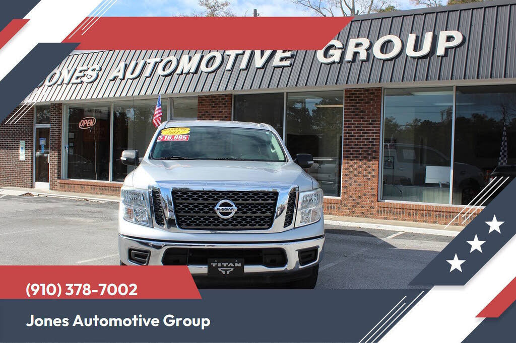 2017 Nissan Titan SV Crew Cab