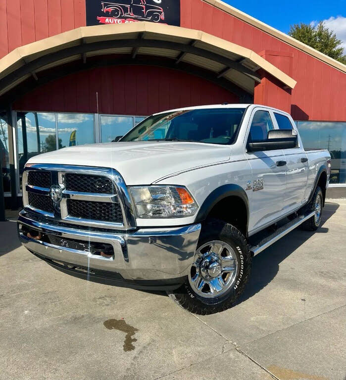 2017 RAM 2500 Tradesman Crew Cab 4WD