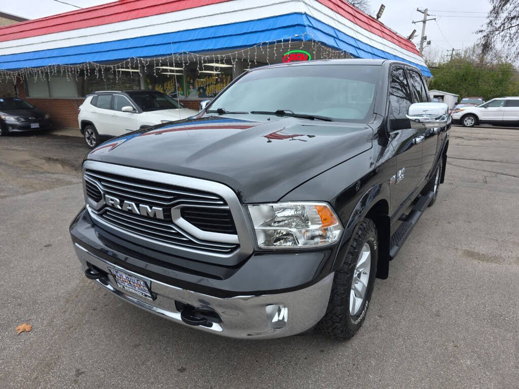 2018 RAM 1500 SLT Crew Cab 4WD