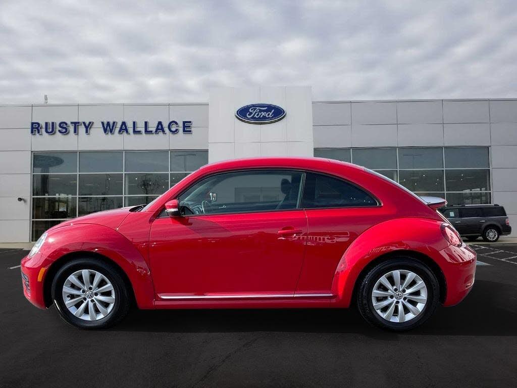 2019 Volkswagen Beetle 2.0T S Hatchback FWD
