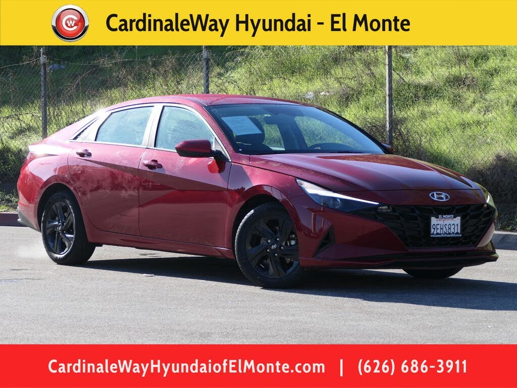 2023 Hyundai Elantra SEL FWD