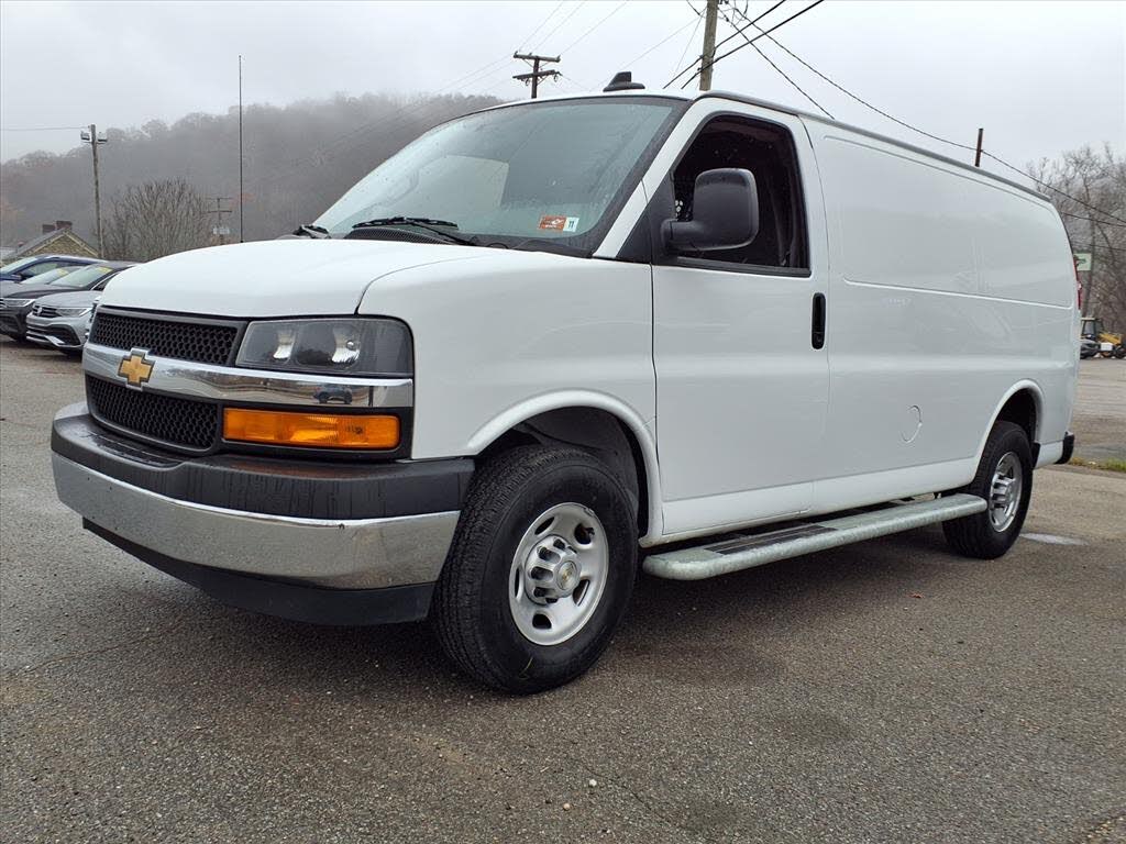 2024 Chevrolet Express Cargo 2500 RWD