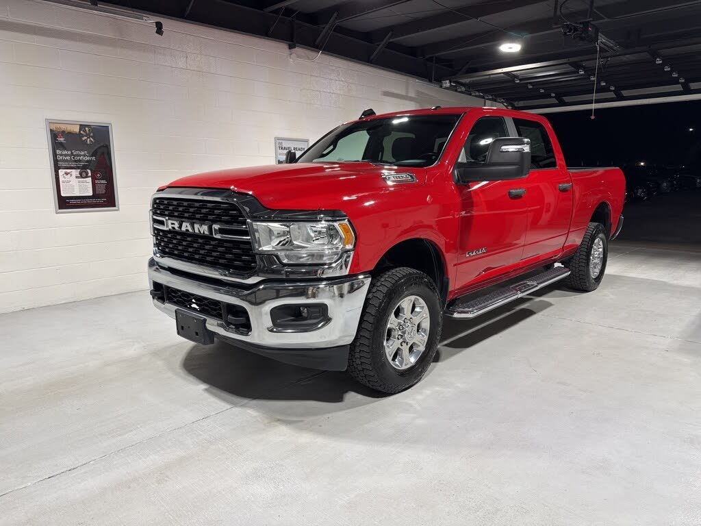2024 RAM 2500 Big Horn Crew Cab 4WD
