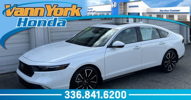 2025 Honda Accord Hybrid Touring FWD
