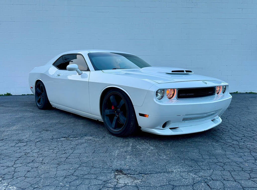 2010 Dodge Challenger SRT8 RWD