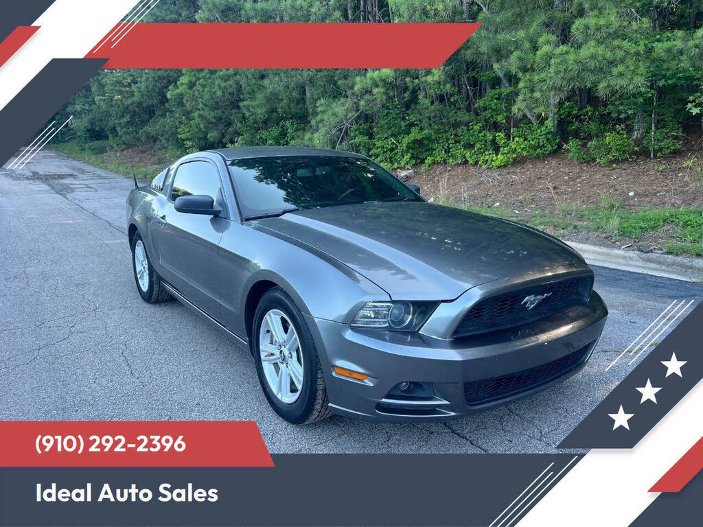 2014 Ford Mustang V6 Coupe RWD