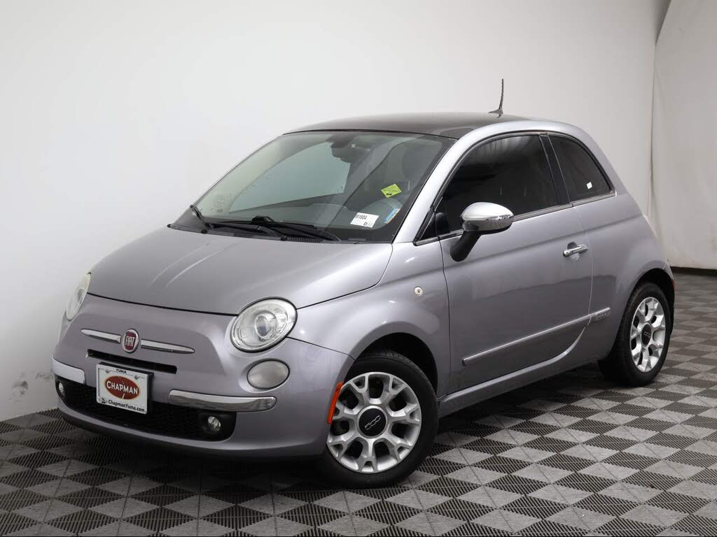 2017 FIAT 500 Lounge Hatchback FWD