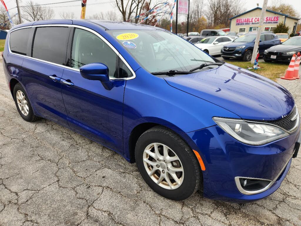 2020 Chrysler Pacifica Touring FWD