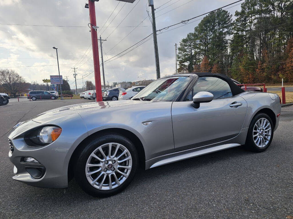 2017 FIAT 124 Spider Classica RWD