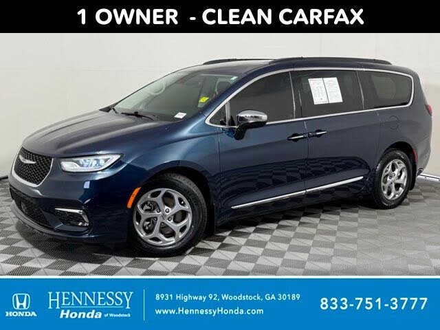 2023 Chrysler Pacifica Limited FWD