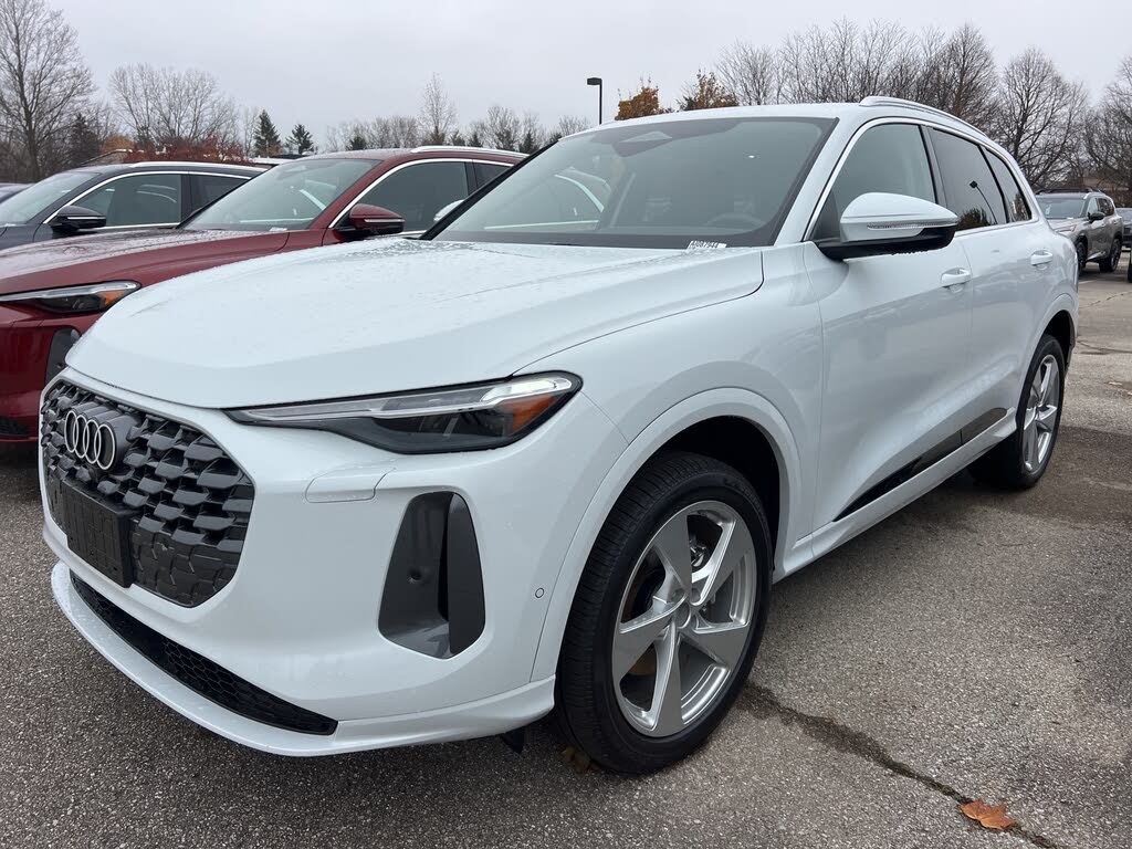 2025 Audi Q5 quattro Premium Plus 40 TFSI