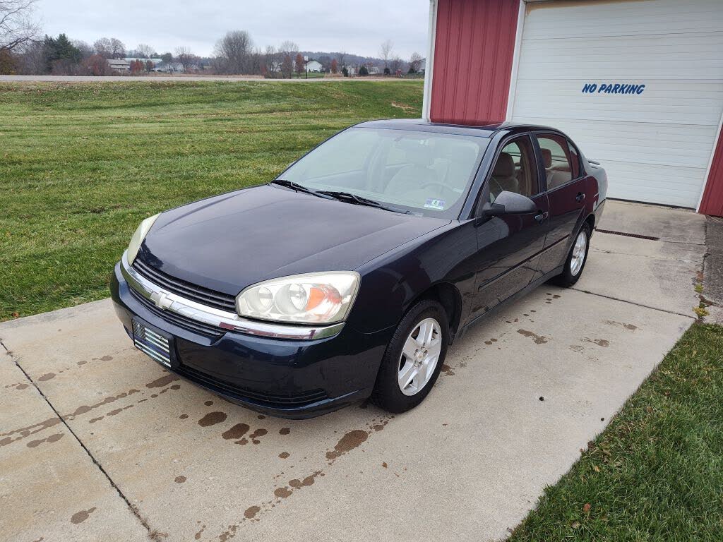 2004 Chevrolet Malibu LS FWD